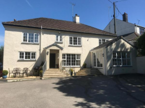 Отель Lynwood House Bed and Breakfast  Tregony